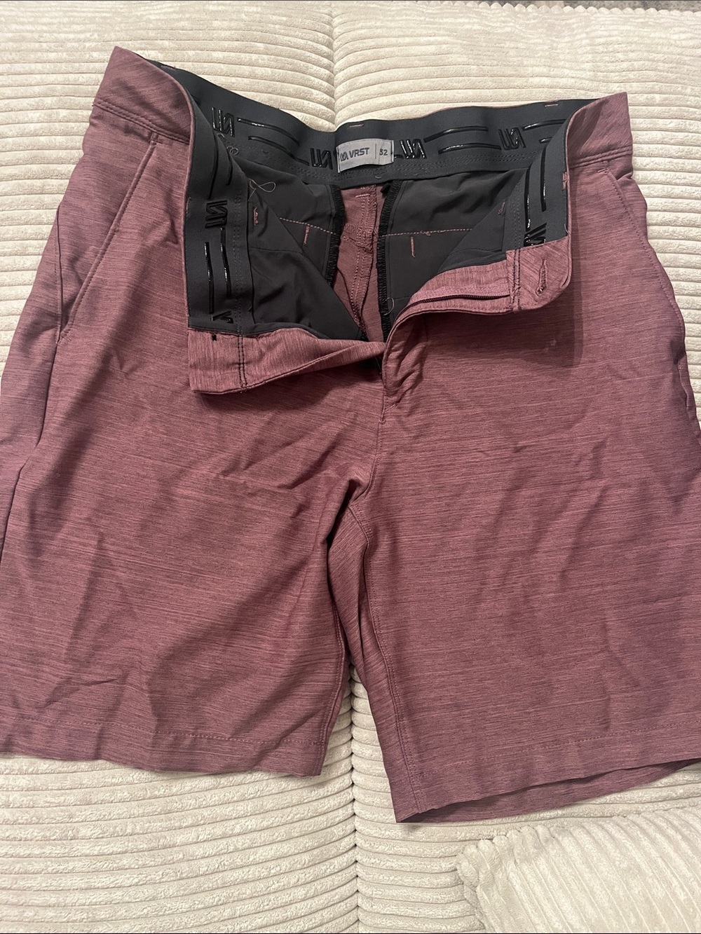 Men's Athletic Shorts in Rosewood - Performance Stretch